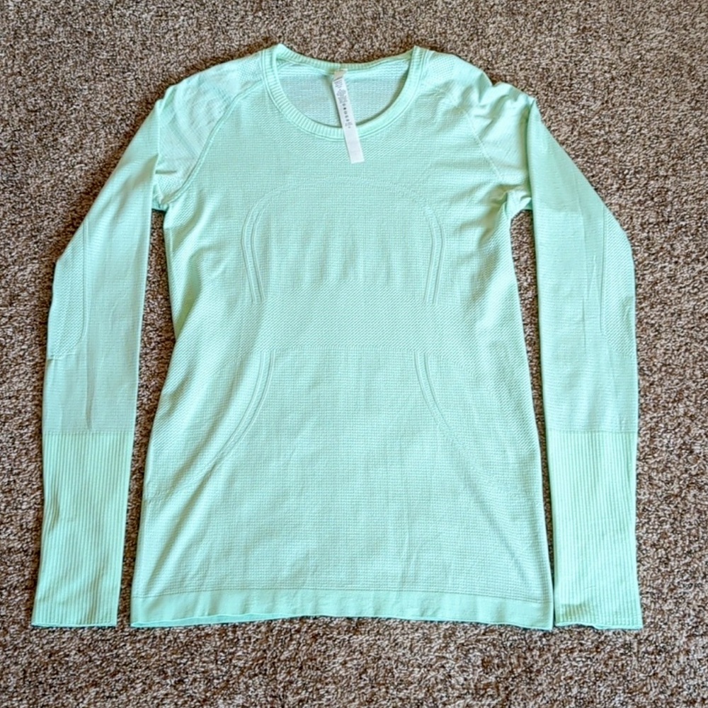 Lululemon Swiftly Top